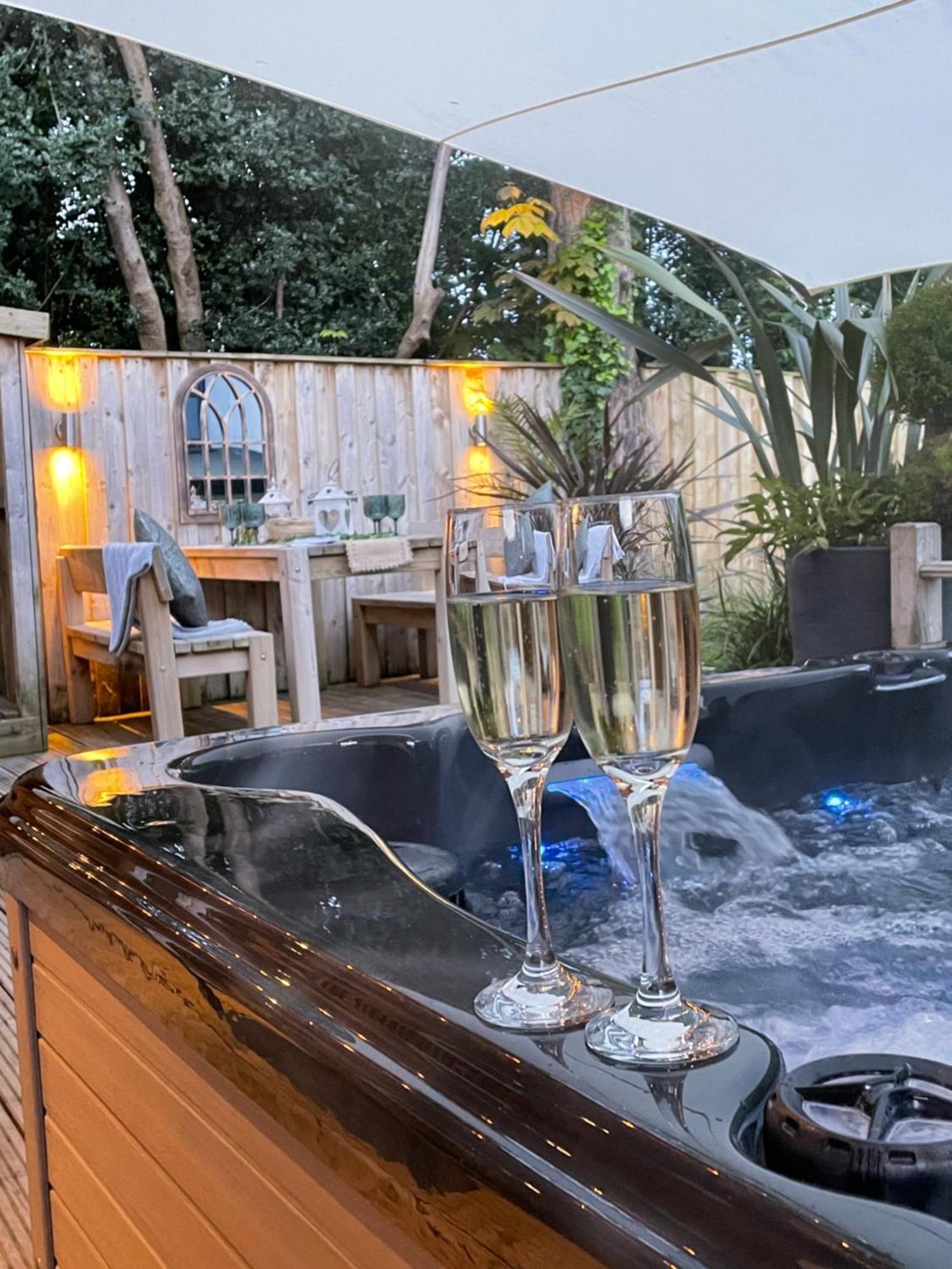 The Lodge@Tyddyn Ucha Caernarfon Luaran gambar